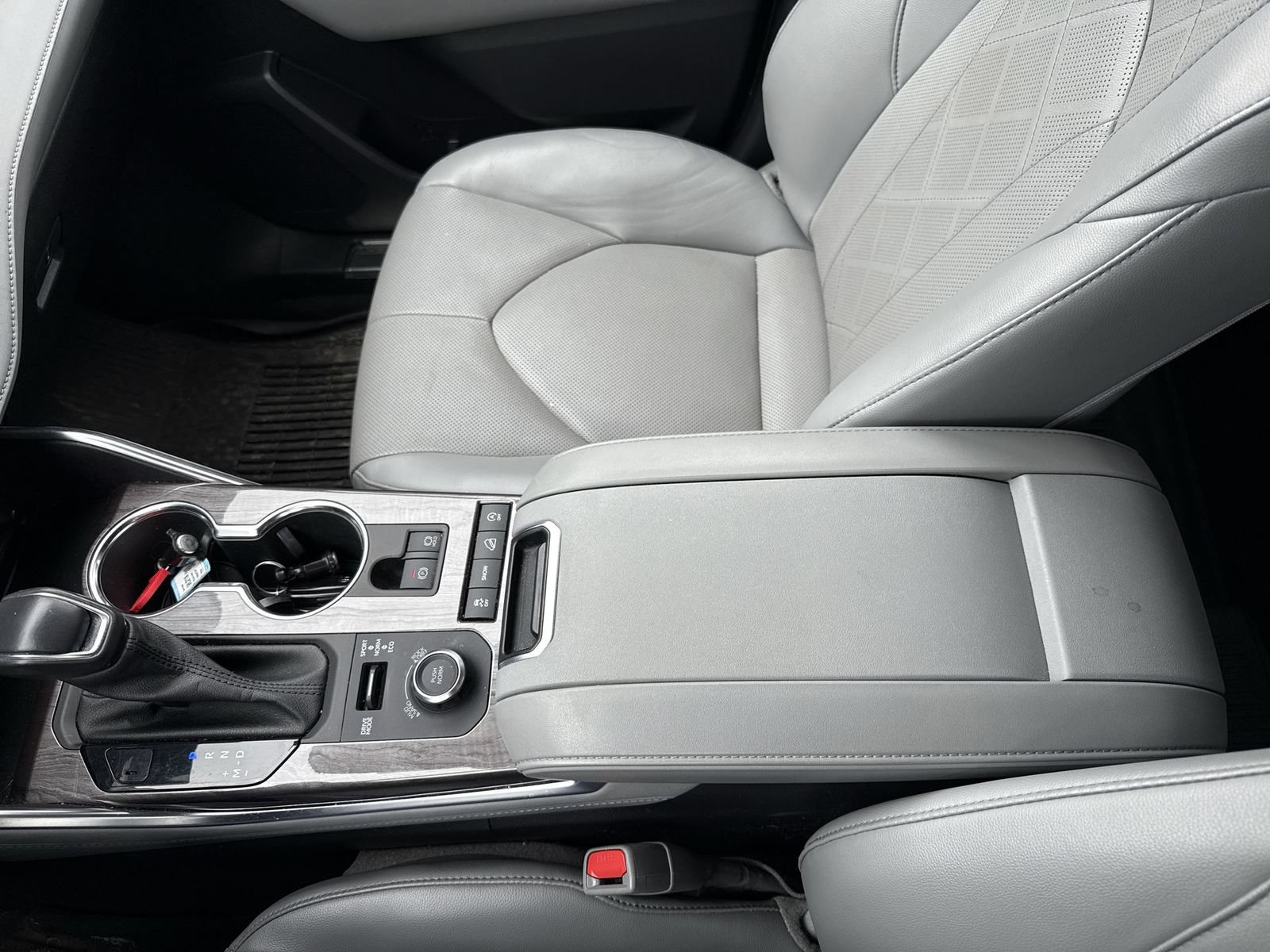 Used 2022 Toyota Highlander Platinum AWD/4WD image 23