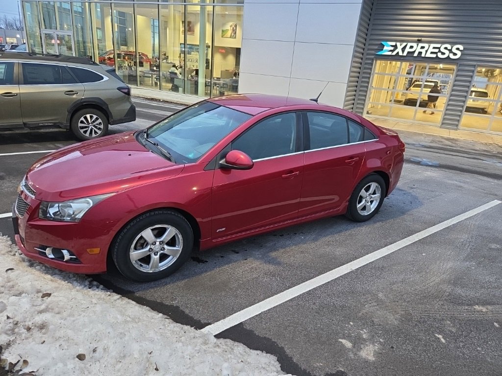 Used 2012 Chevrolet Cruze LT w/ RS Package image 2