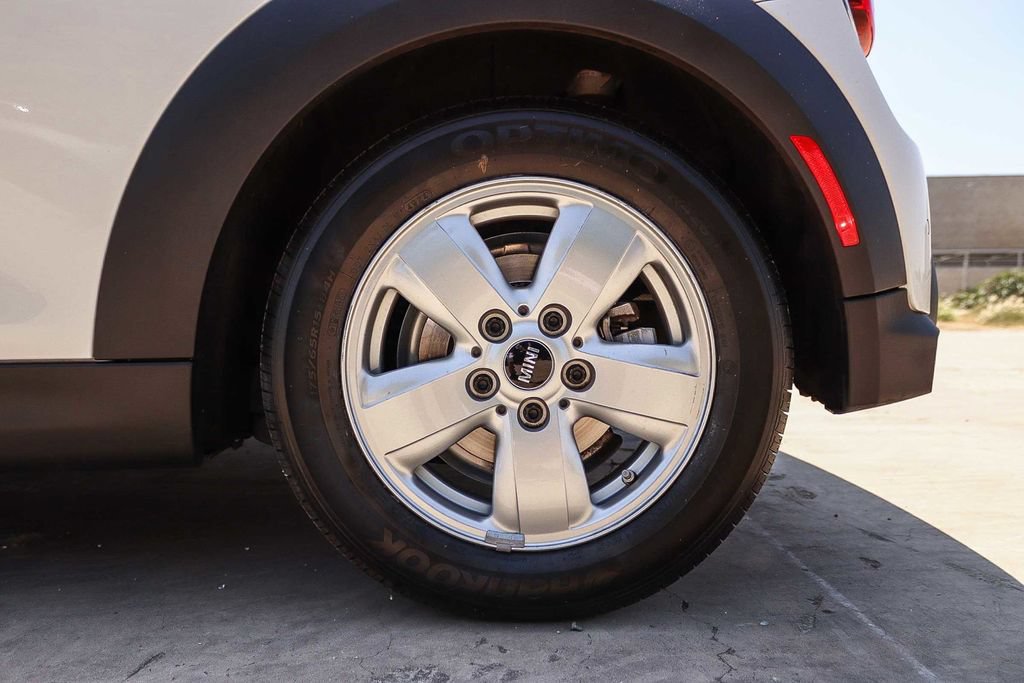 Used 2024 MINI Cooper 2-Door Hardtop FWD image 14
