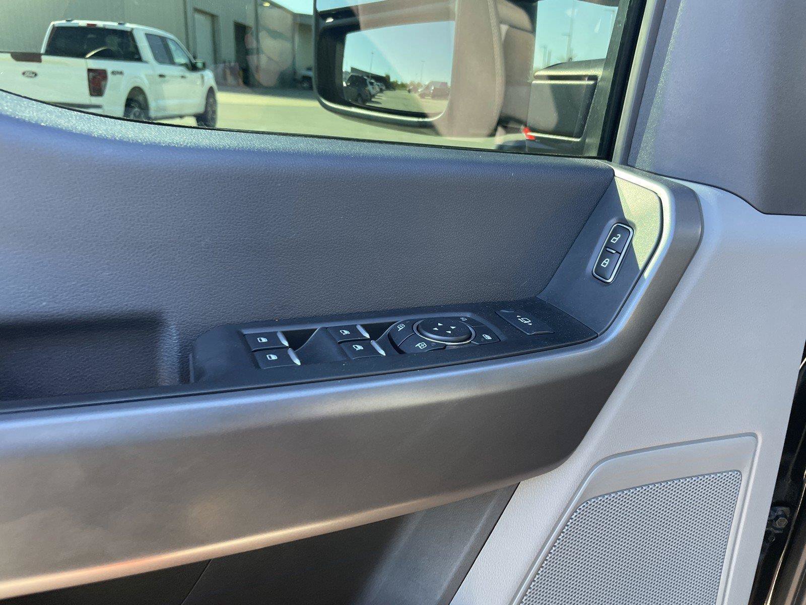Used 2024 Ford F350 XLT w/ 360-Degree Camera Package AWD/4WD image 23