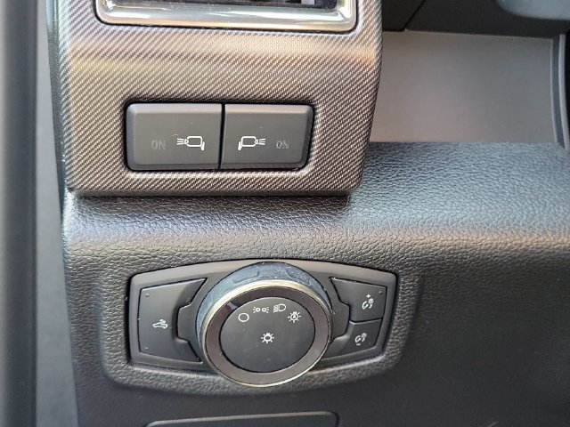 Used 2019 Ford F150 Raptor w/ Equipment Group 802A Luxury AWD/4WD image 16