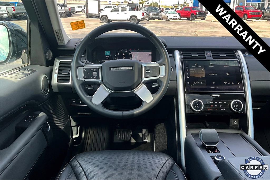 Used 2024 Land Rover Discovery S image 8