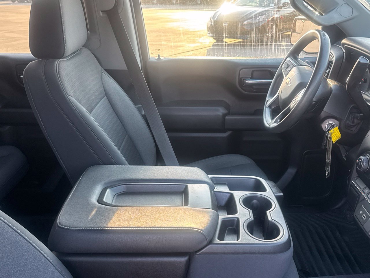 Used 2022 Chevrolet Silverado 1500 Custom w/ LPO, Dark Essentials Package RWD image 31
