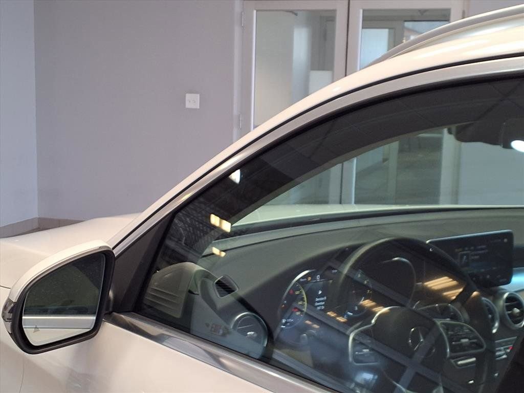 Used 2021 Mercedes-Benz GLC 300 4MATIC image 26
