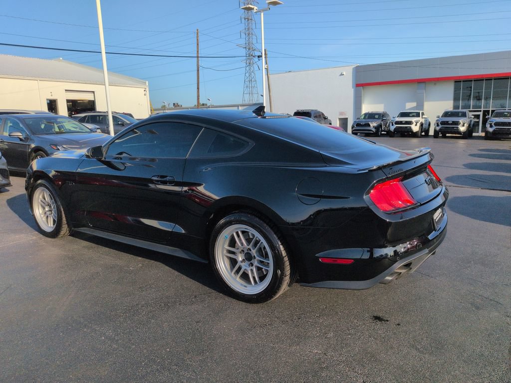 Used 2022 Ford Mustang GT w/ Equipment Group 301A RWD image 3