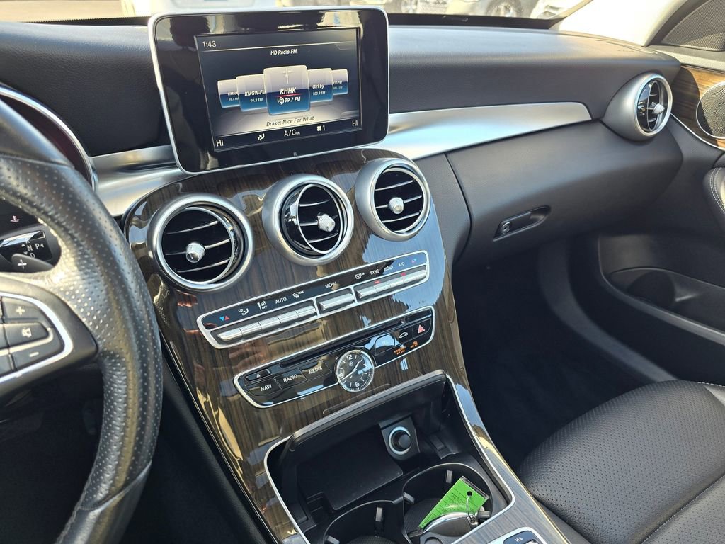 Used 2018 Mercedes-Benz C 300 Sedan image 28