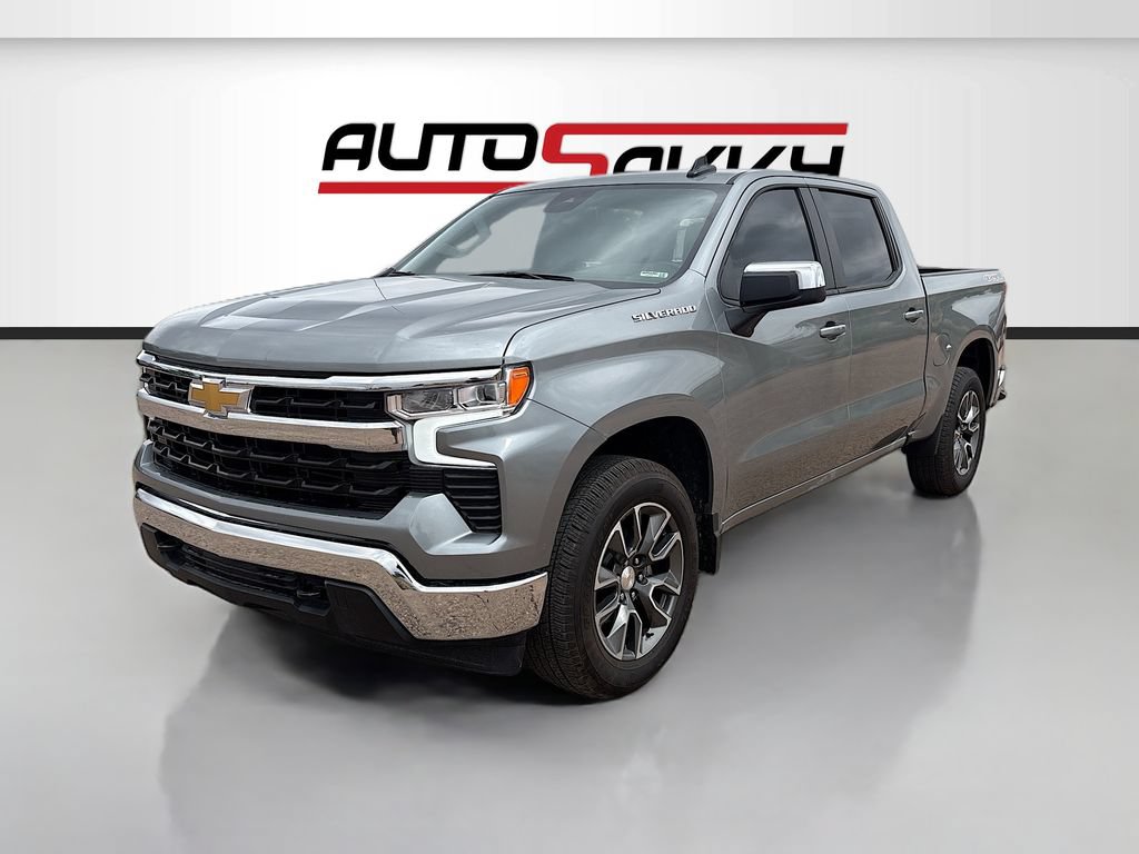 Used 2025 Chevrolet Silverado 1500 LT AWD/4WD image 3
