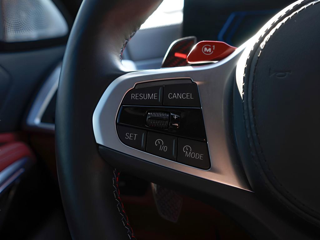 Used 2025 BMW X6 M Competition w/ Executive Package image 23