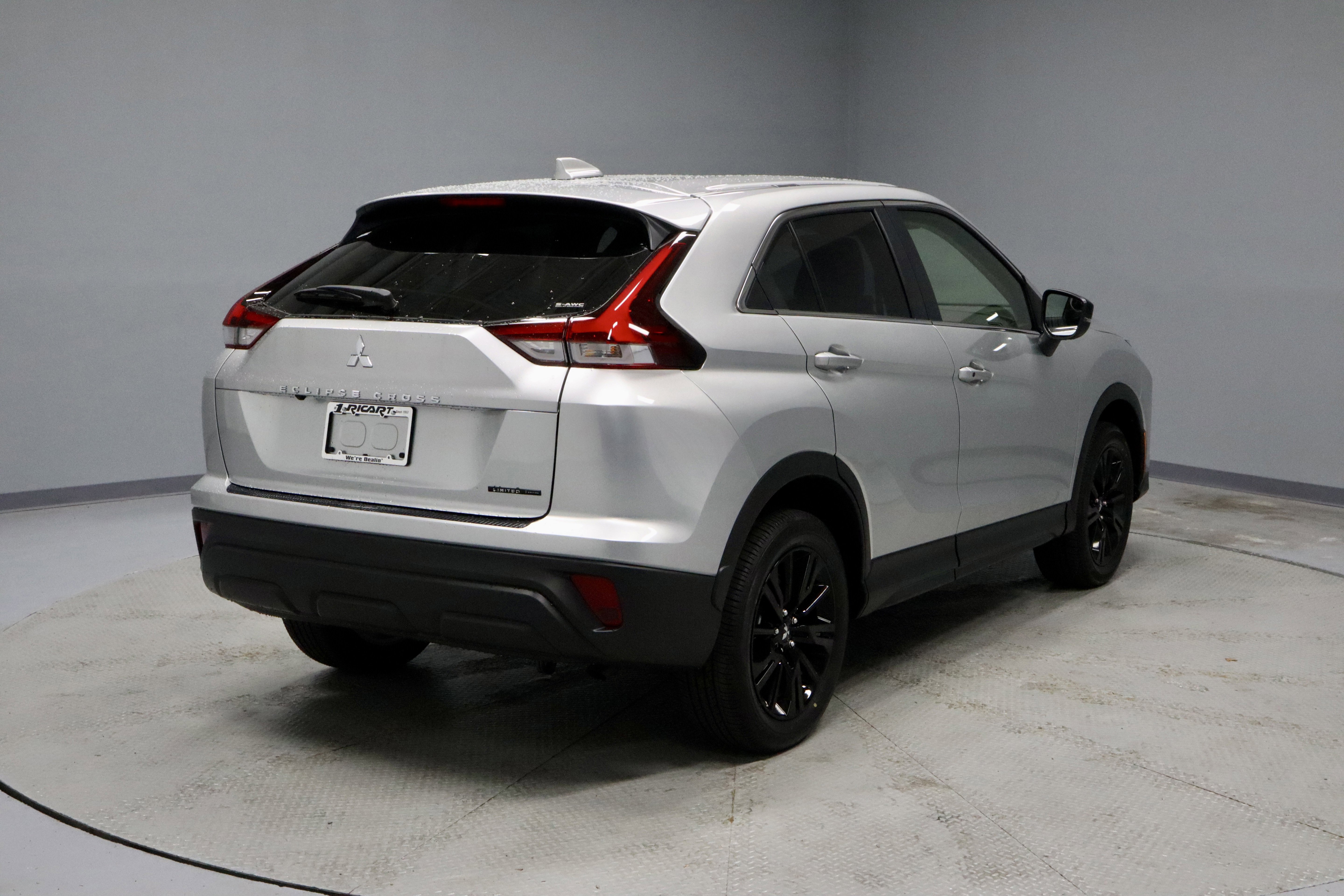 New 2026 Mitsubishi Eclipse Cross LE image 8