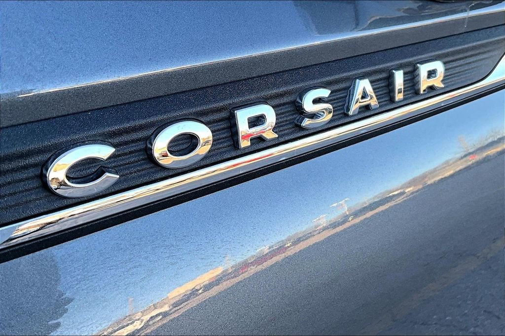 Used 2025 Lincoln Corsair Reserve image 8