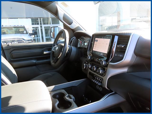 New 2026 RAM 1500 Express AWD/4WD image 8