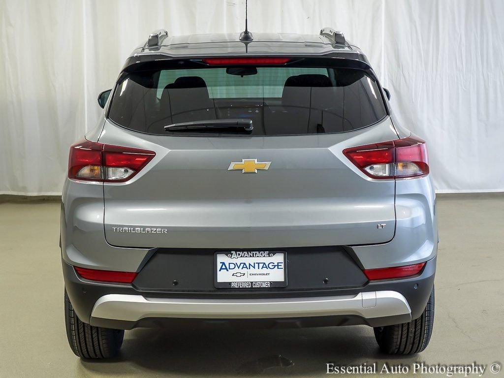 New 2026 Chevrolet TrailBlazer LT w/ LT Cold Weather Package FWD image 6