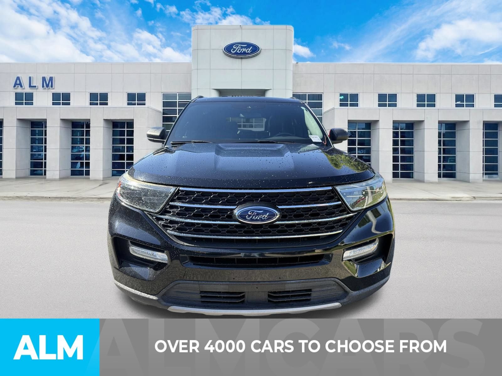 Used 2020 Ford Explorer XLT w/ Equipment Group 202A RWD image 2