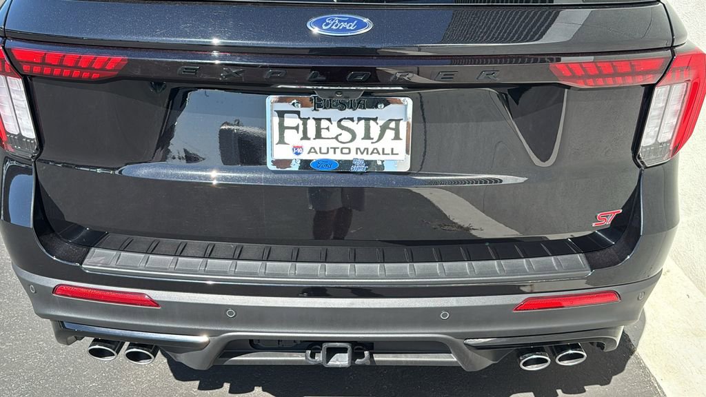 Certified 2025 Ford Explorer ST w/ Sun And Sound Package AWD/4WD image 8