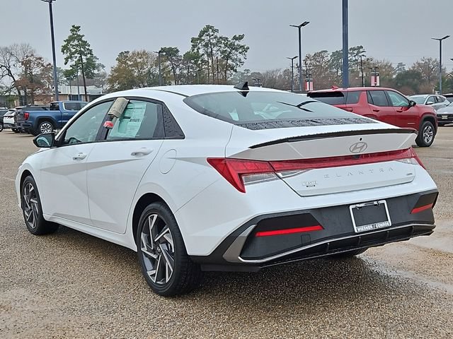 Used 2025 Hyundai Elantra SEL FWD image 7