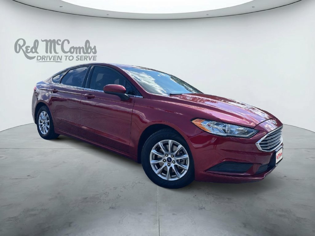 Used 2018 Ford Fusion S FWD image 2