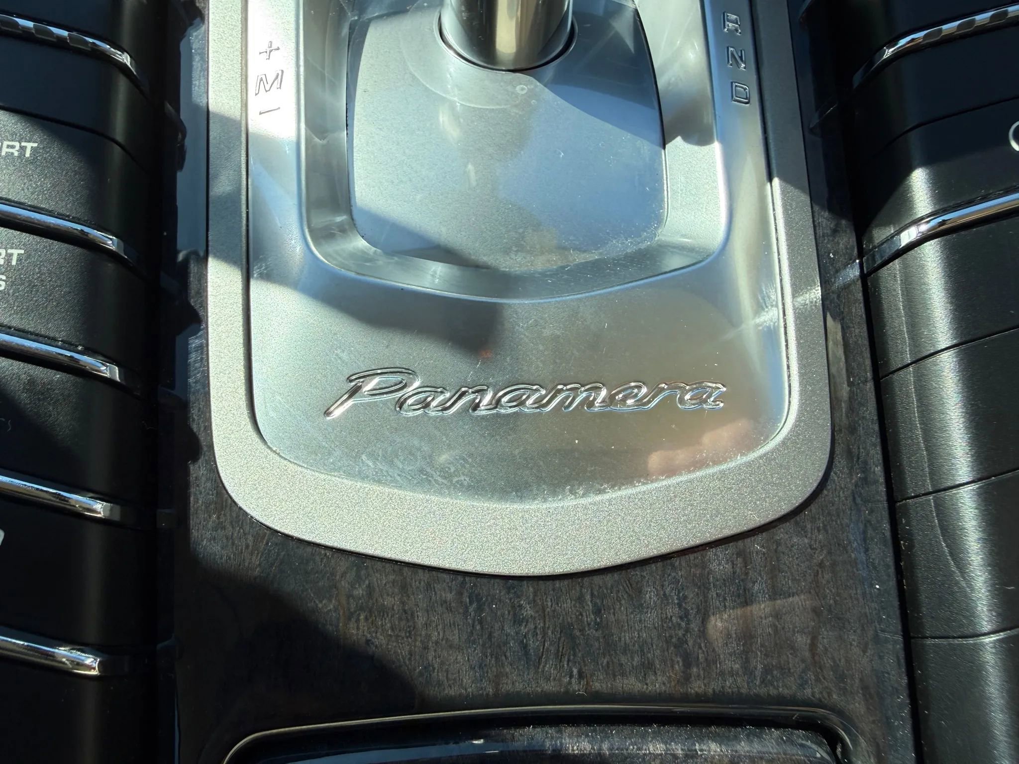 Used 2016 Porsche Panamera Turbo image 31