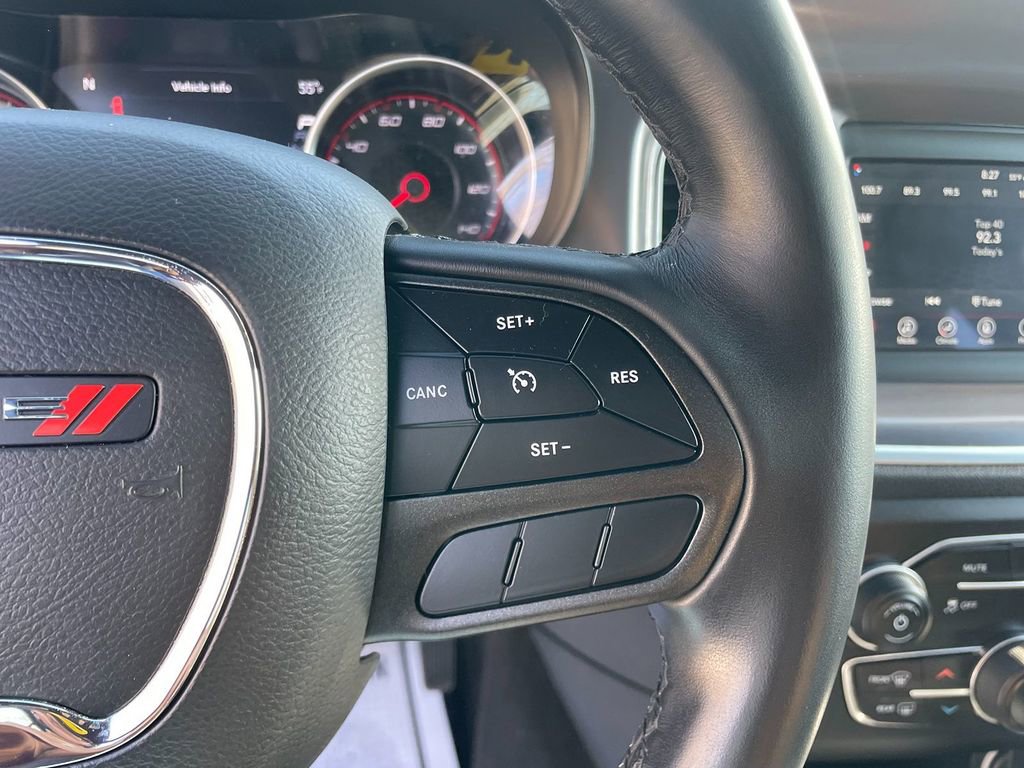 Used 2020 Dodge Charger SXT RWD image 17