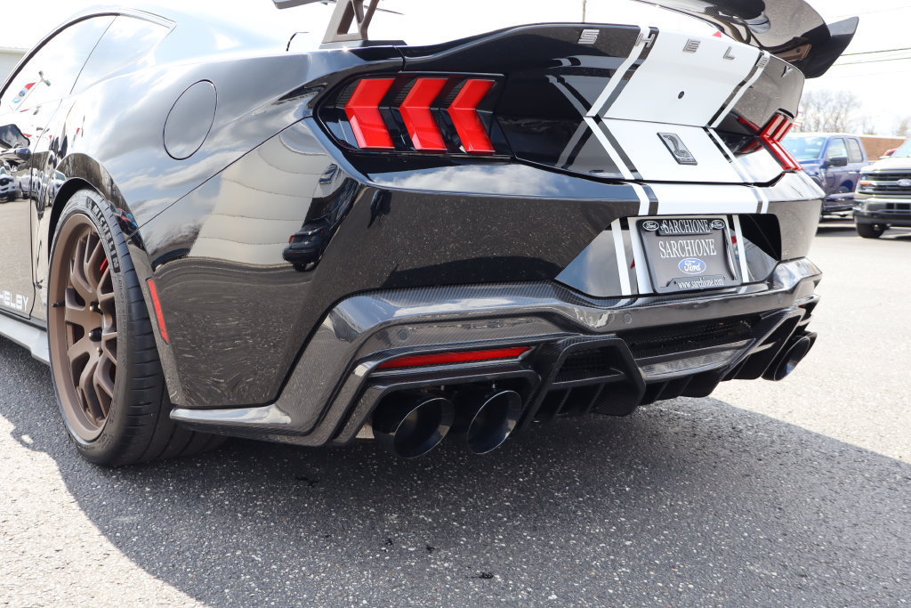 Used 2024 Ford Mustang GT Premium w/ GT Performance Package RWD image 19