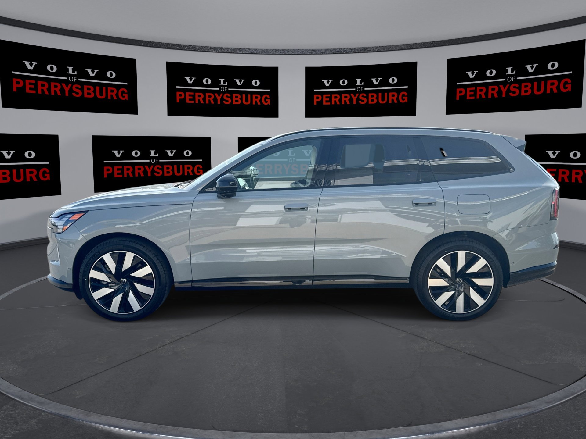 New 2025 Volvo EX90 Ultra image 5