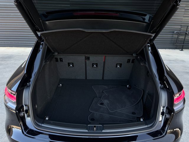 Certified 2025 Porsche Macan GTS image 26