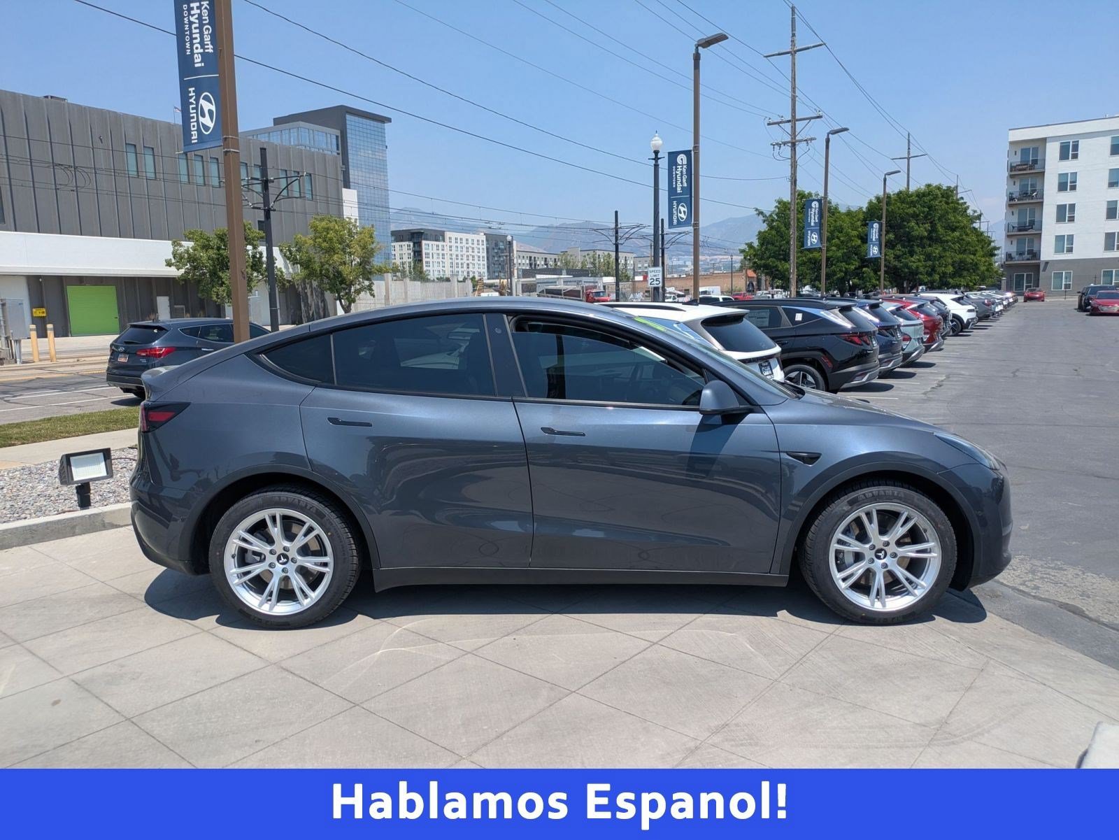 Used 2020 Tesla Model Y Long Range AWD/4WD image 2