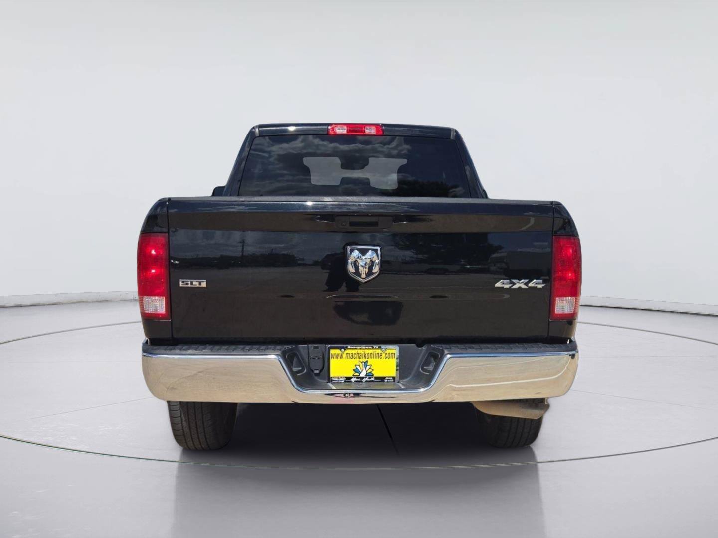 Used 2024 RAM 1500 Classic SLT AWD/4WD image 4