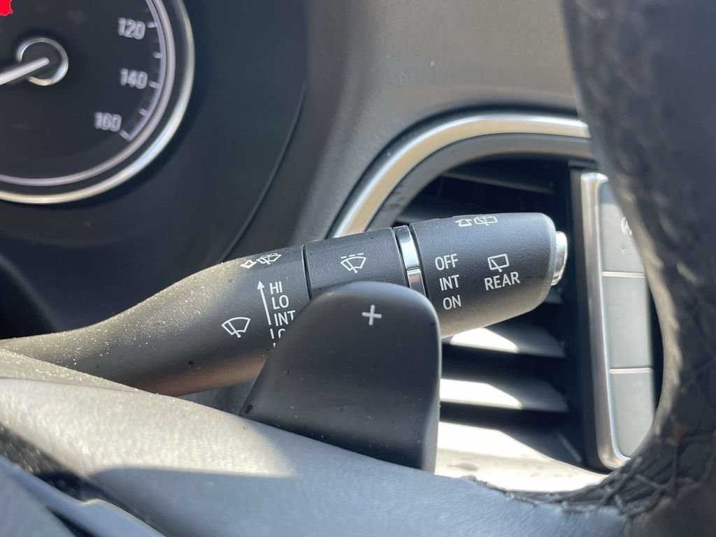 Used 2023 Buick Enclave Essence FWD image 31