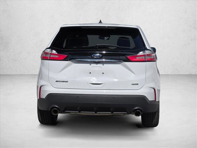 Used 2020 Ford Edge SE image 6
