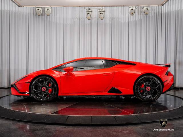 Used 2024 Lamborghini Huracan Tecnica RWD image 8