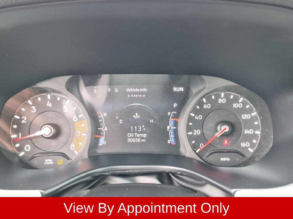 Used 2025 Jeep Compass Latitude AWD/4WD image 13