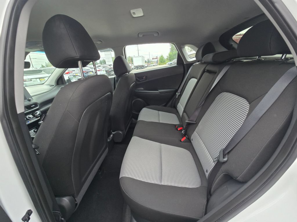 Used 2023 Hyundai Kona SE AWD/4WD image 18