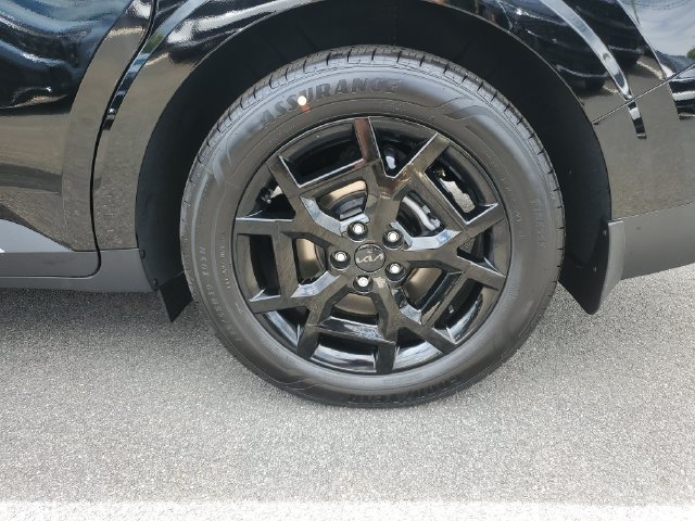 New 2027 Kia Carnival SX w/ Dark Edition Package FWD image 13