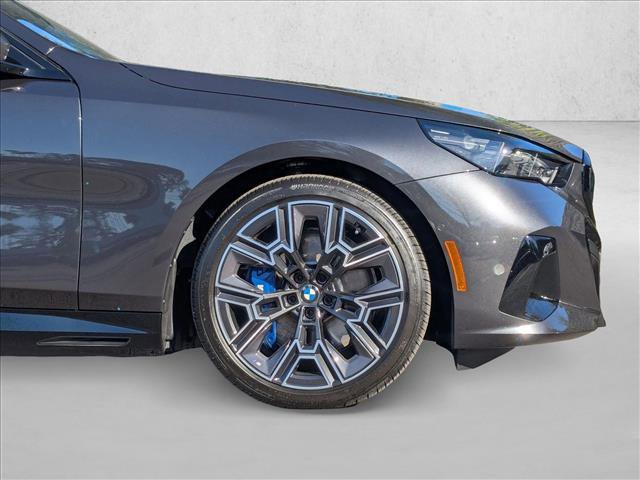 New 2026 BMW i5 eDrive40 w/ Executive Package image 10