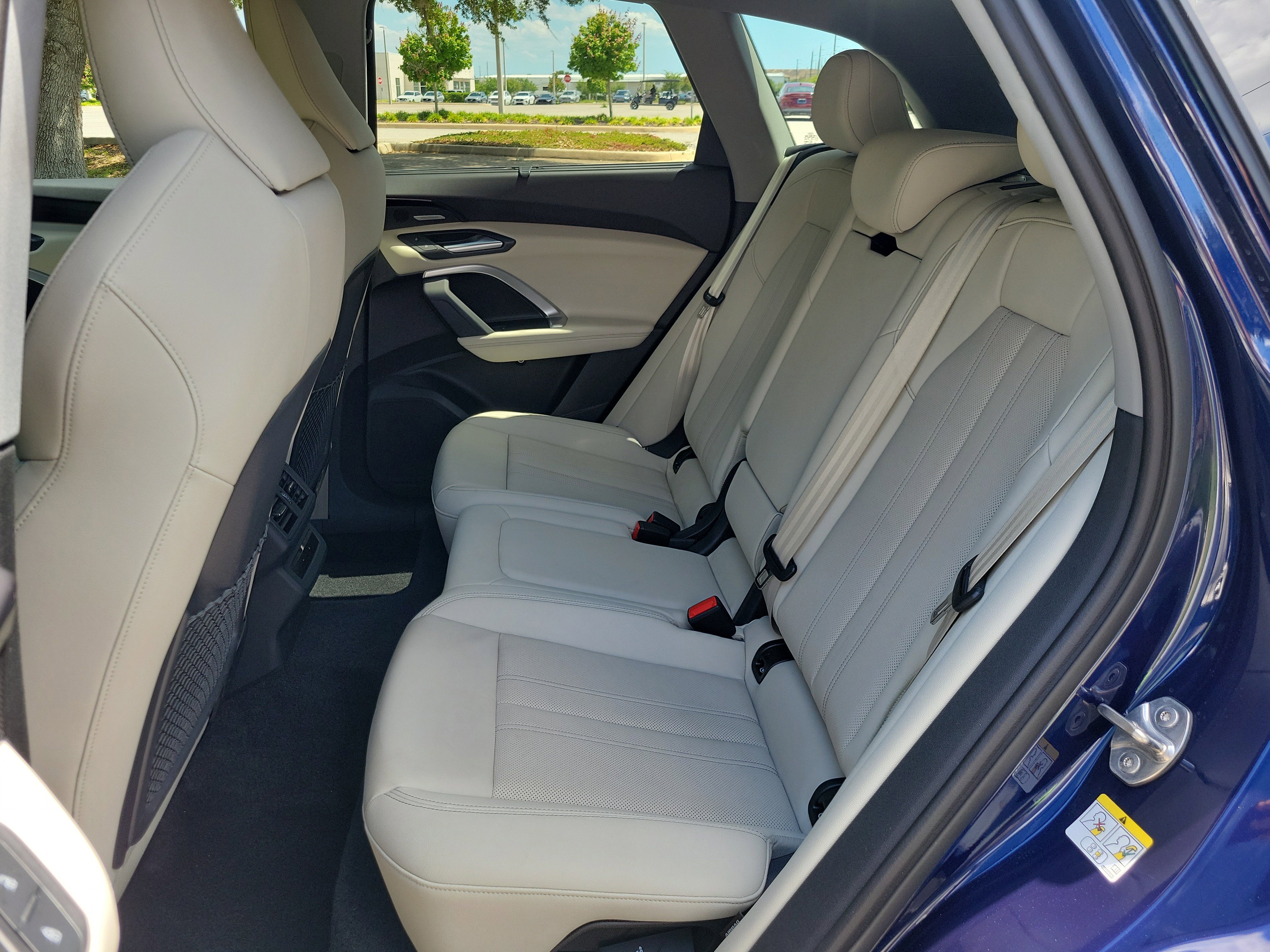 Used 2025 Audi Q5 Premium Plus w/ Premium Plus AWD/4WD image 16