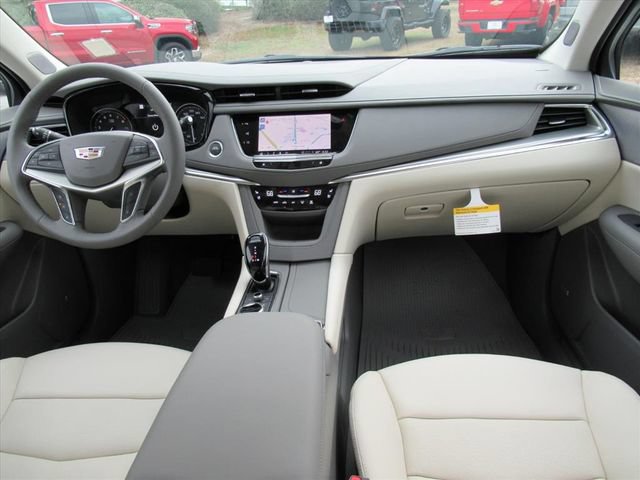 New 2026 Cadillac XT5 Premium Luxury w/ Driver Assist Package FWD image 12