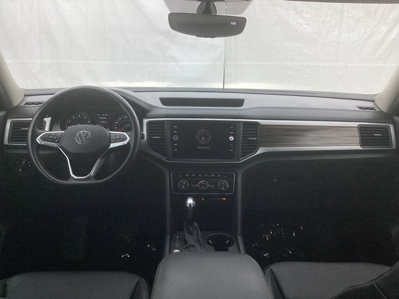 Used 2021 Volkswagen Atlas SE image 28