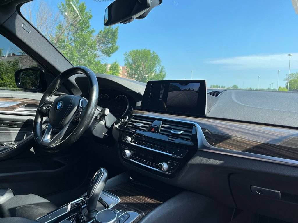 Used 2018 BMW 540i xDrive AWD/4WD image 30