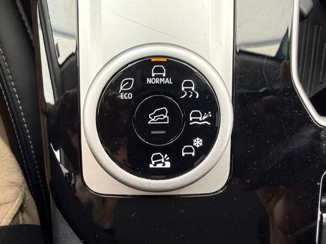 Used 2025 Mitsubishi Outlander SE AWD/4WD image 39
