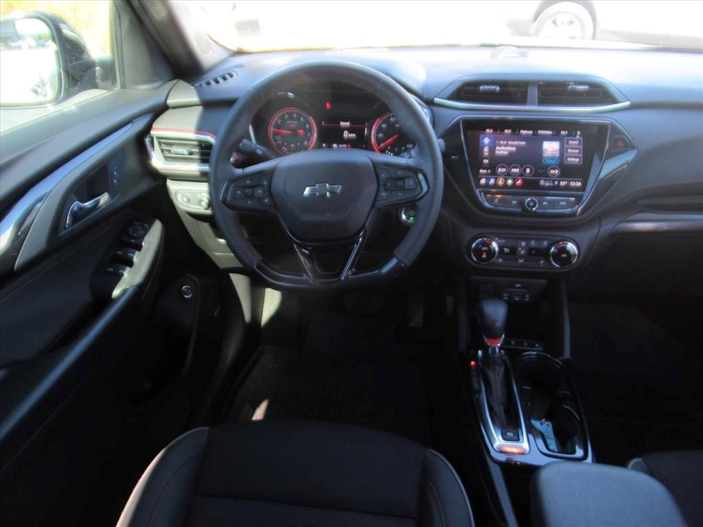 Certified 2023 Chevrolet TrailBlazer RS w/ Sun and Liftgate Package image 14