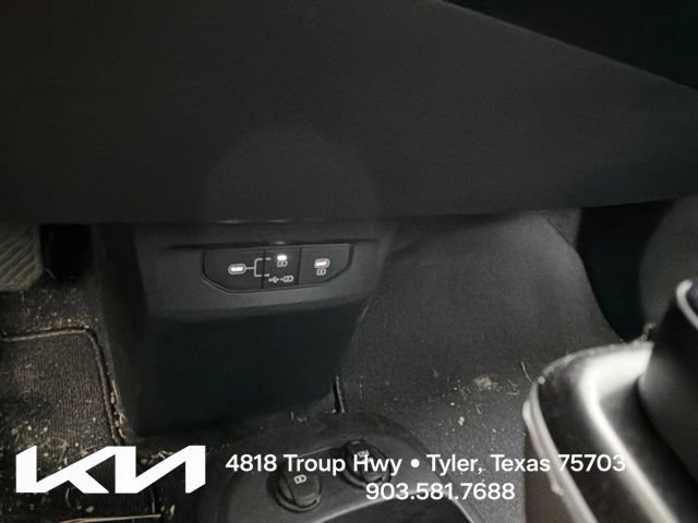 Certified 2025 Kia EV6 Wind RWD image 21