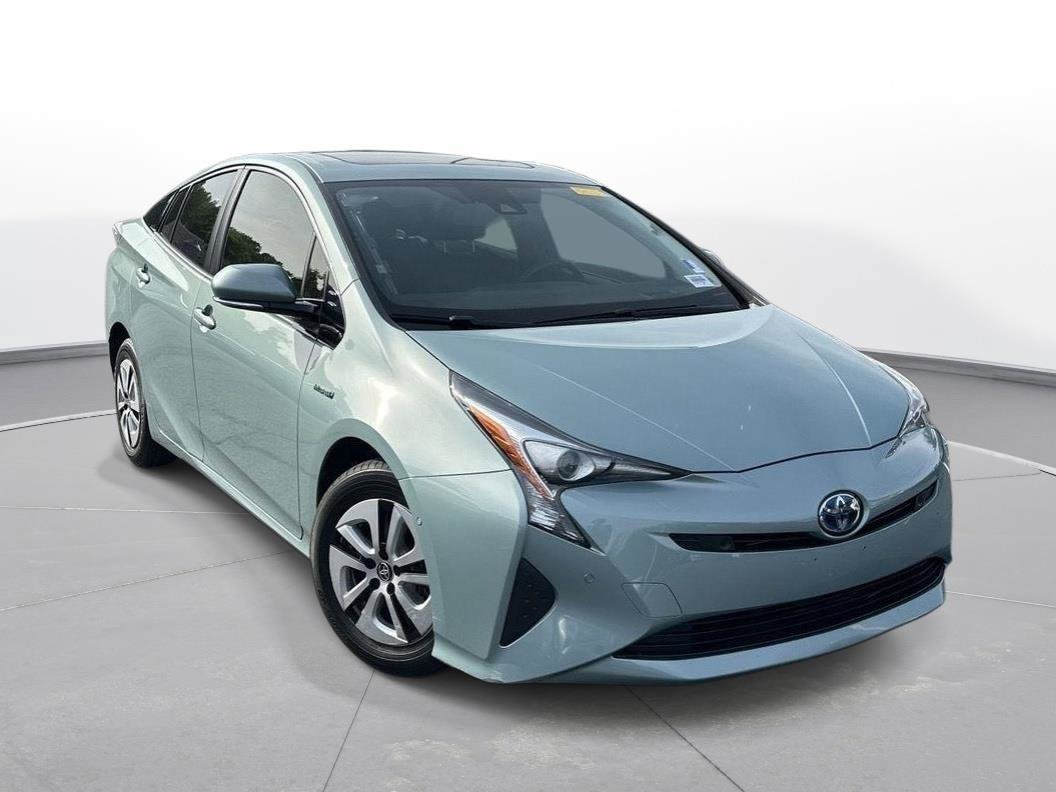 Used 2018 Toyota Prius Four w/ Advanced Technology Package FWD image 4