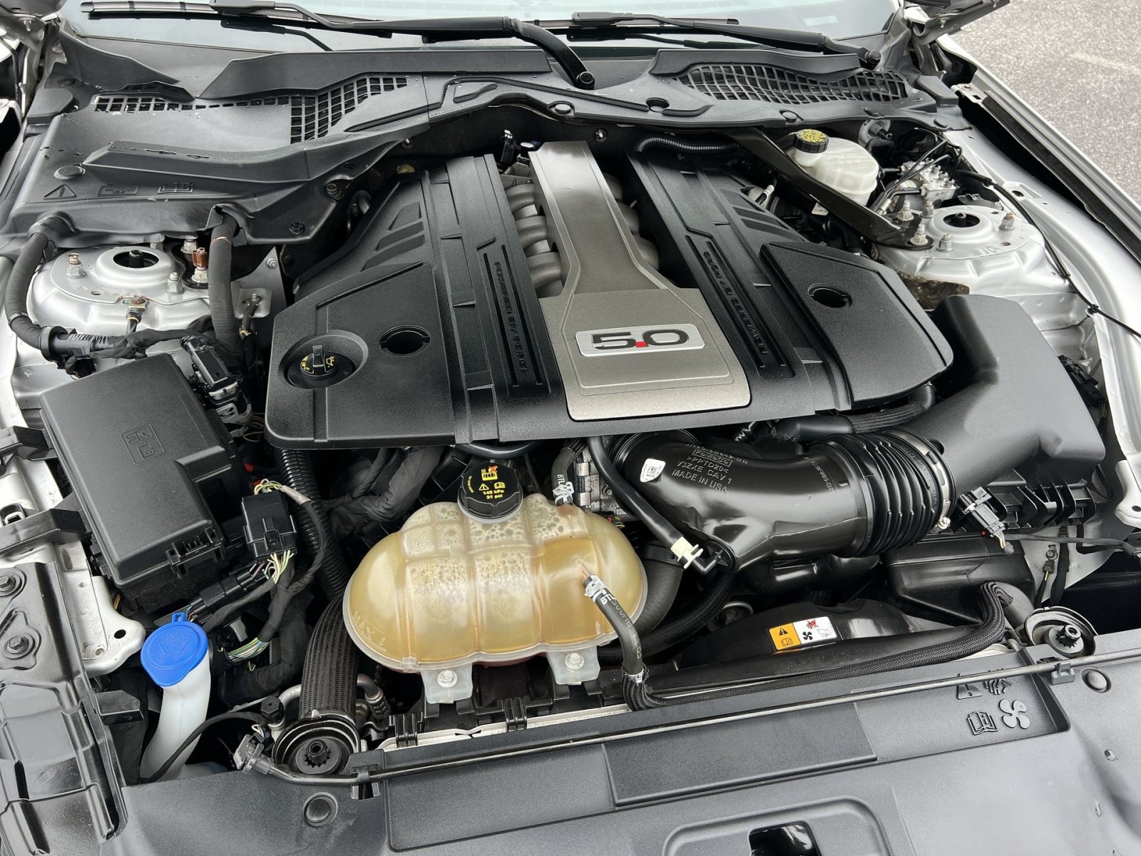 Used 2018 Ford Mustang GT Premium w/ Equipment Group 401A RWD image 26