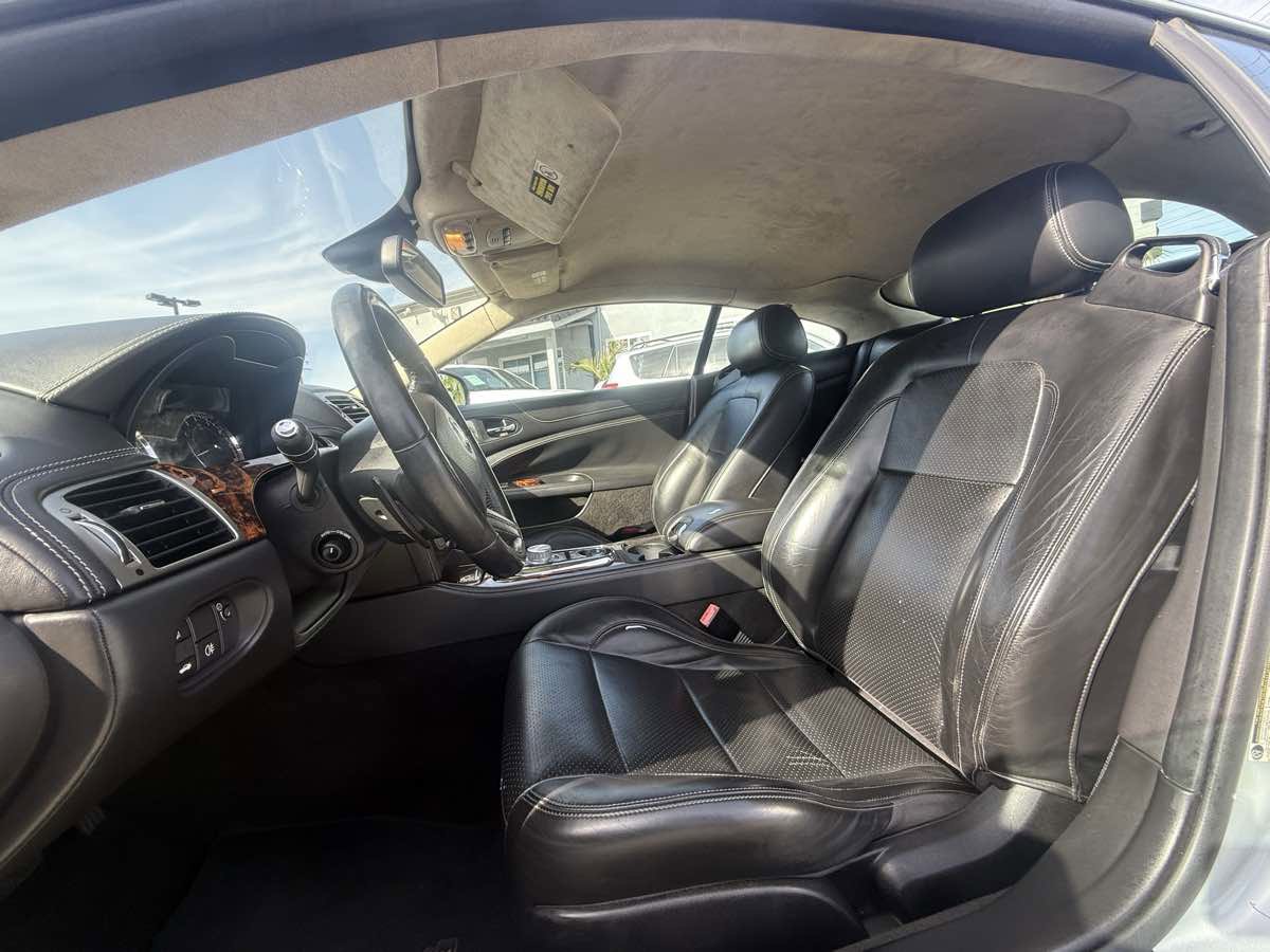 Used 2011 Jaguar XK image 9