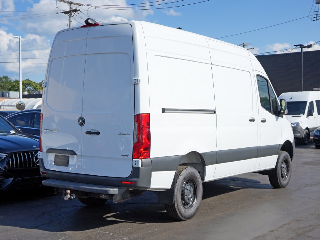 Used 2020 Mercedes-Benz Sprinter 2500 image 3
