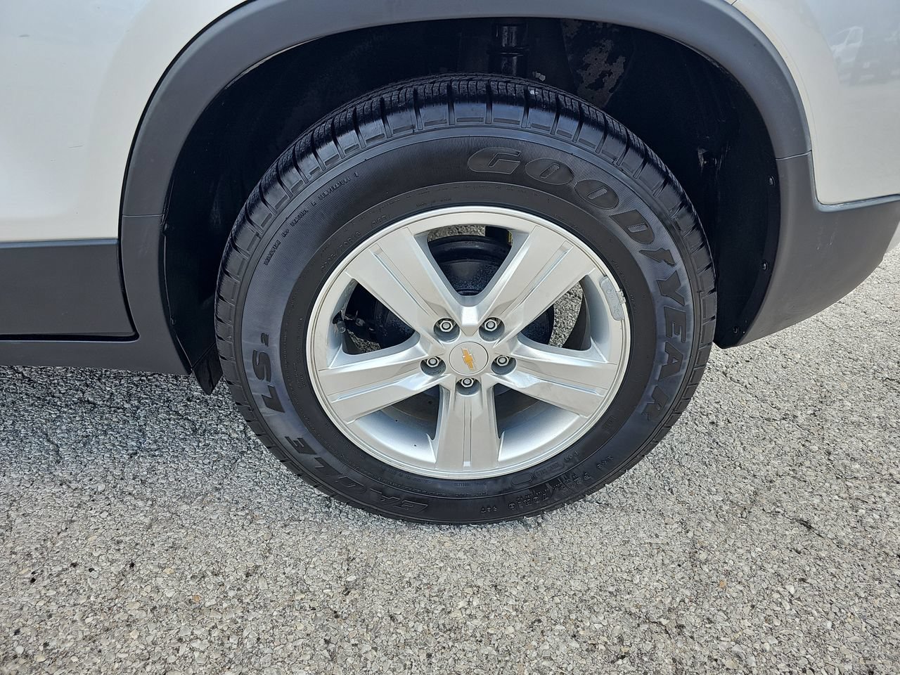 Used 2019 Chevrolet Trax LT w/ LT Convenience Package FWD image 37