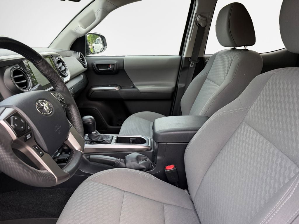 Certified 2023 Toyota Tacoma SR5 AWD/4WD image 12