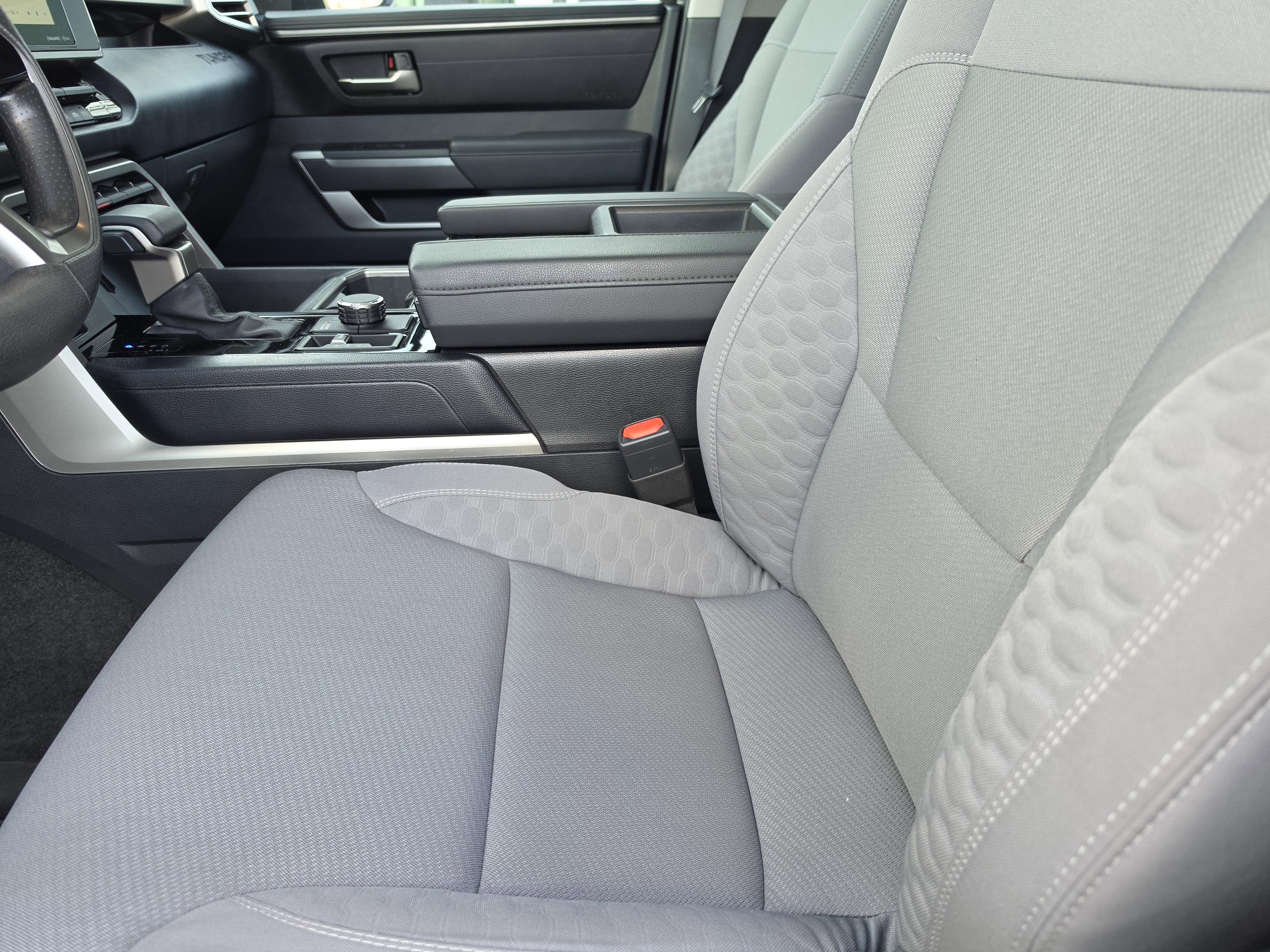 Used 2023 Toyota Tundra SR5 w/ SR5 Convenience Package AWD/4WD image 10