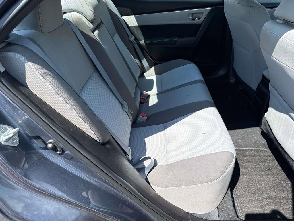 Used 2018 Toyota Corolla LE FWD image 10