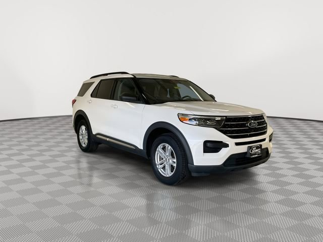 Used 2022 Ford Explorer XLT image 13